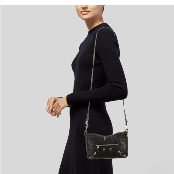 Balenciaga black arena leather motocross hip bag - Picture 6 of 6